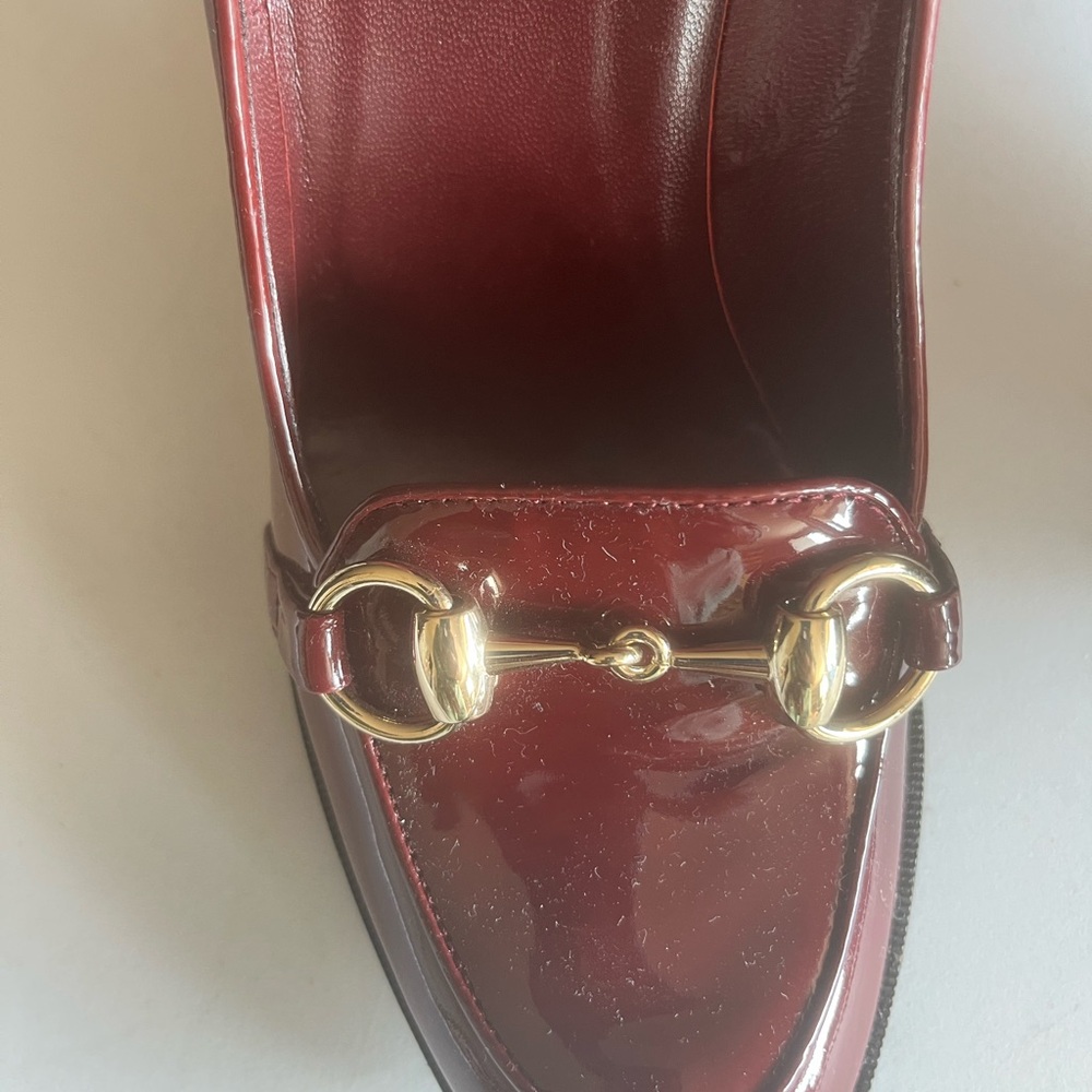 Vintage Gucci Burgundy Flats with Horsebit Detail - Picture 4 of 7